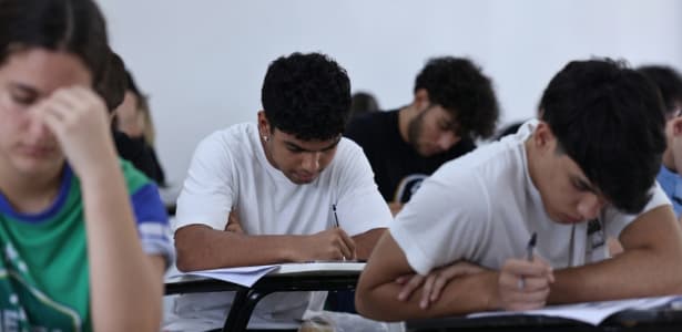 Içara se destaca e lidera ranking de educação em SC; Criciúma e rede estadual também apresentam recordes